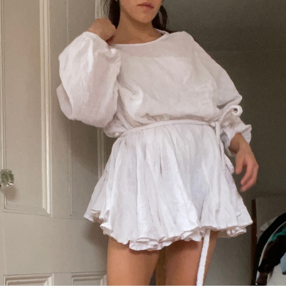 Flowy white long sleeve dress